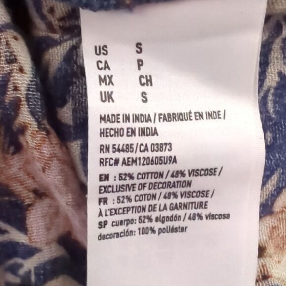 American Eagle Blue Floral Sleeveless Blouse - Picture 6 of 6